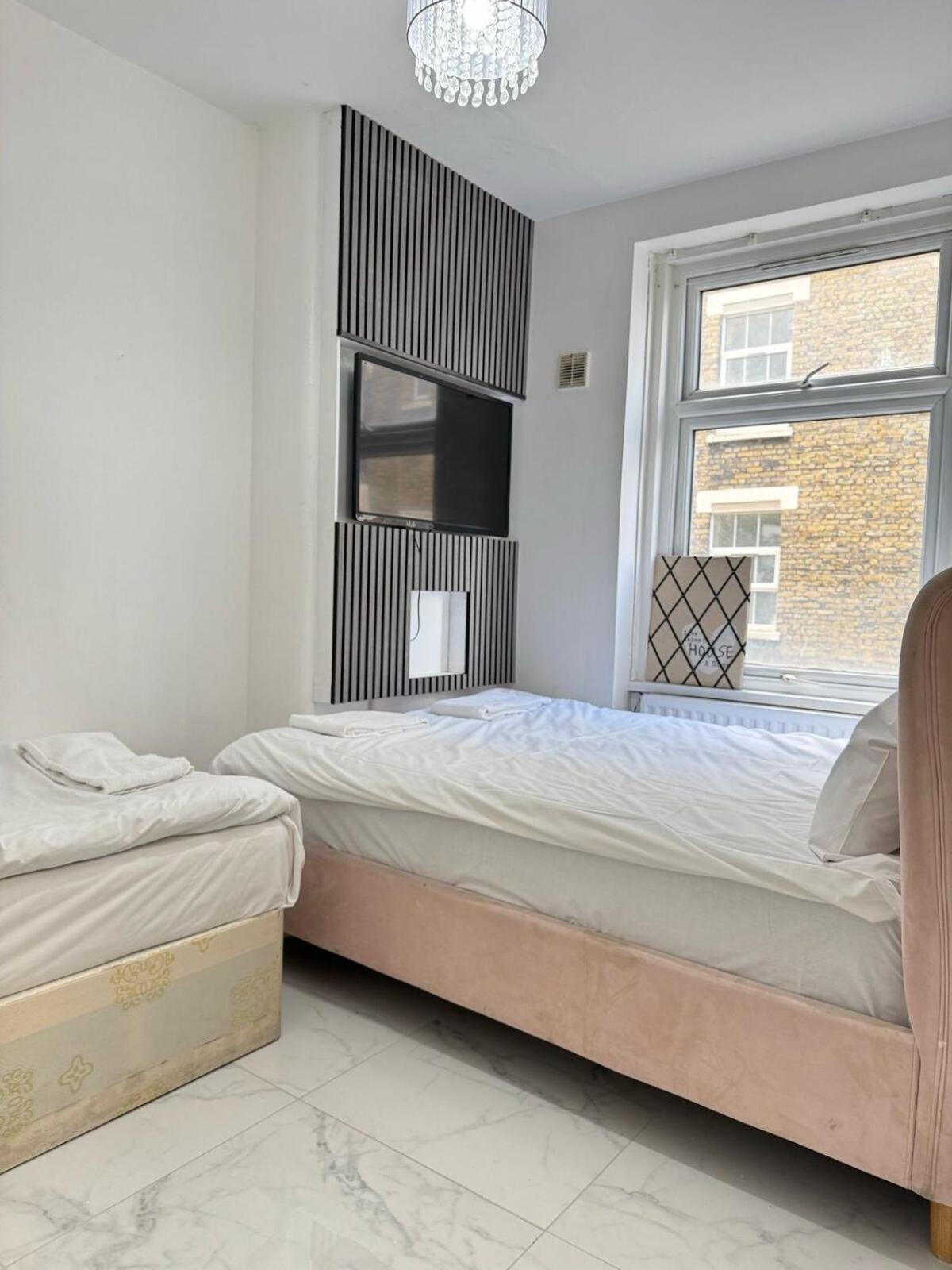 2 Bedroom Flat On First Floor Apartamento Londres