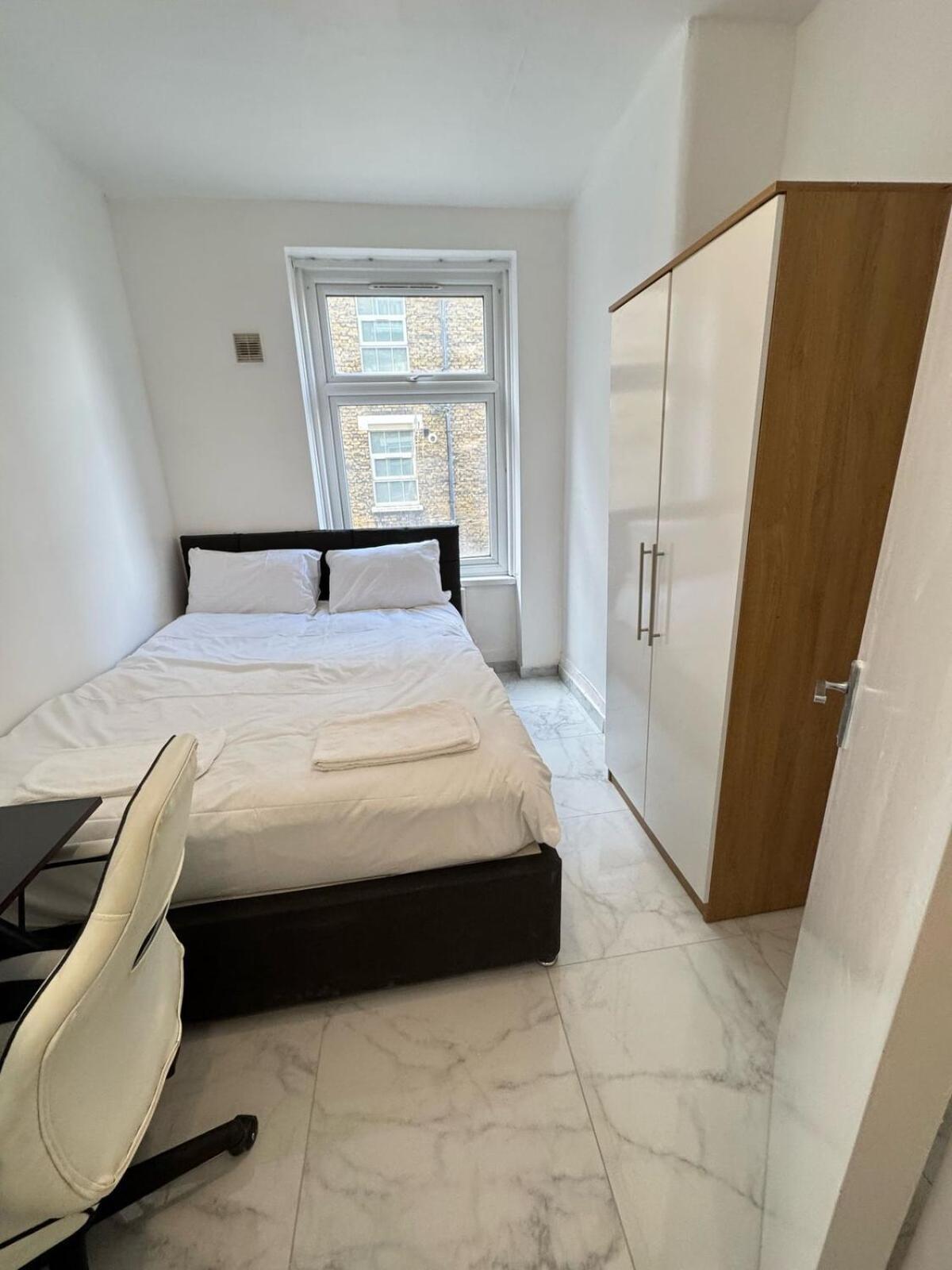 Apartamento 2 Bedroom Flat On First Floor Londres